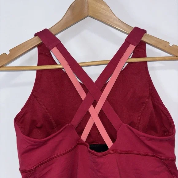 Lululemon Stash N Run Tank Ruby Red Glossy Built In Bra Criss Cross Back Sz 10 - Picture 7 of 8
